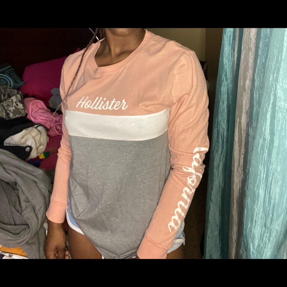 Hollister top